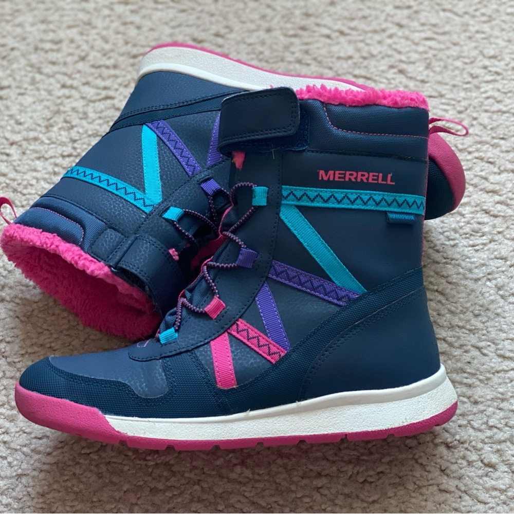 Merrell Blue and Pink Snow Boots with Velcro Closure Girls sz. 4M